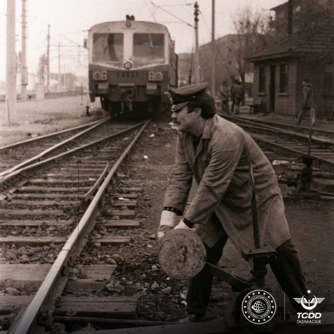 Demiryolu Memurları Rütbe ve Rozetleri